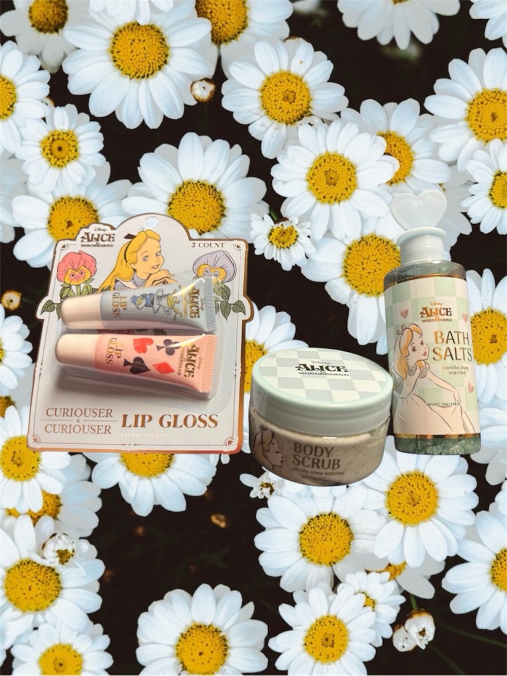 Disney Alice Bath Salts, Body Scrub & Lip Gloss Set - Picture 6 of 6